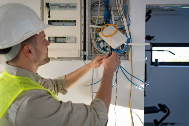 Best Affordable Emergency Electrician  in Grafton, WV
